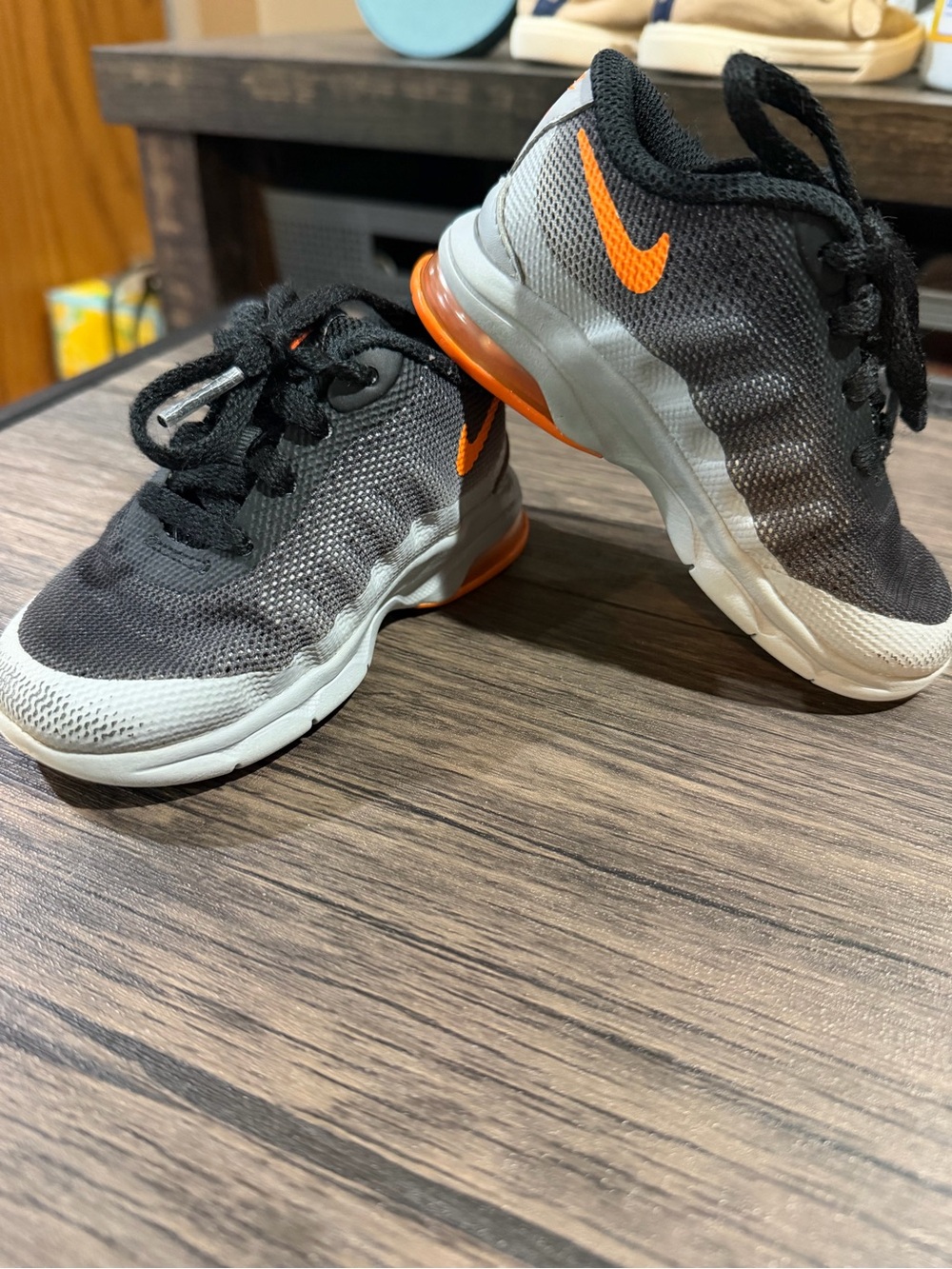Nike Kids Black and Orange Mesh Athletic Sneakers